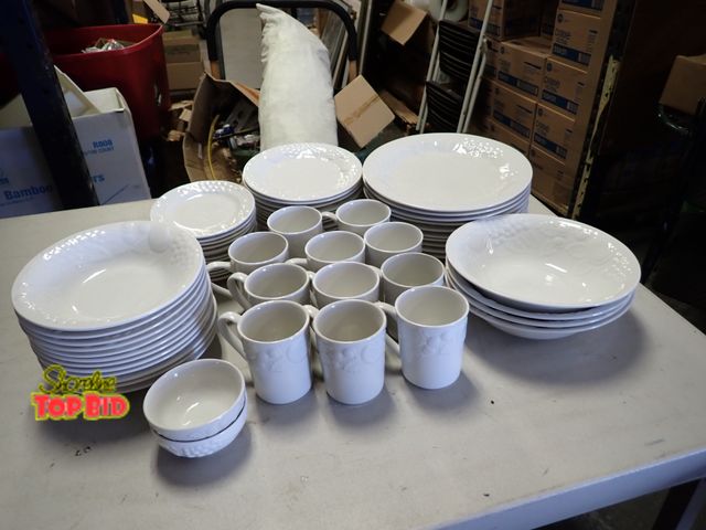 Lot 59-21426 - Philippe Richard Fruit Dinnerware Dishes