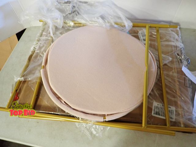 Lot 59-50084 - New End Table