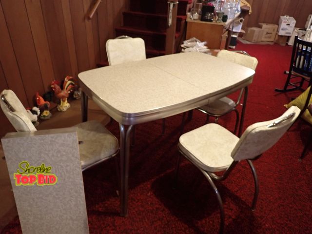 Lot 59-43016 - Retro Mid-Century 1950s Dining Table with 1 Leaf and 4 Chairs. Great Condition, 47" x 29", Leaf 11 1...