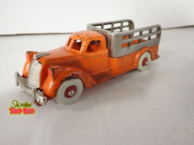 Lot 59-43355 - Hubley USA No. 2-2238 7" Cast Iron Stake Bed Pickup Truck Model