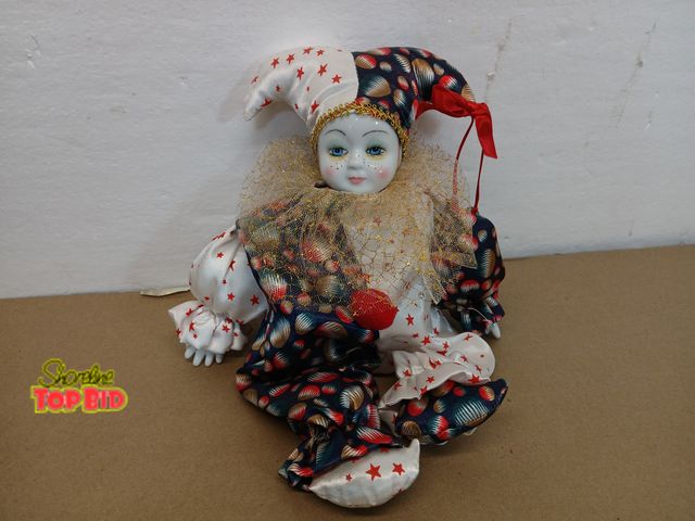 Lot 59-71020 - Nice clean porcelain clown