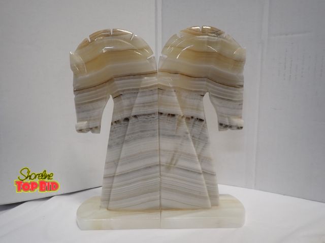 Lot 59-10217 - Pair of Horse Head Bookends, Carved from Banded Onyx, A Natural Stone Known for its Distinctive Para...