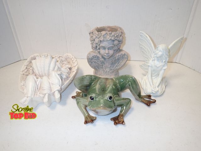 Lot 59-21524 - Garden or Yard Decor