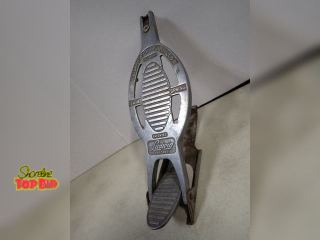 Lot 59-41193 - Vintage Ludwig Speed King Single Bass Drum Petal