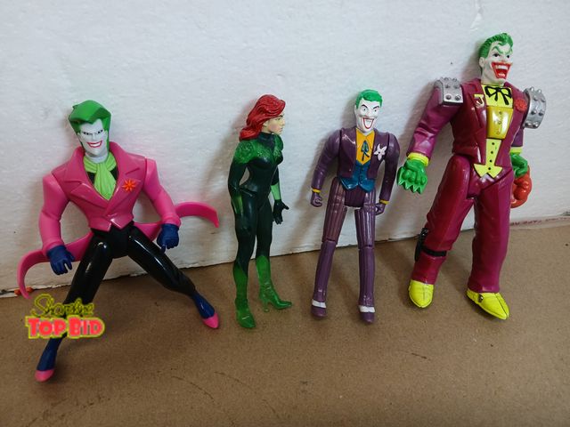Lot 59-71036 - Lot Of 4 Batman &amp; Robin The  Joker And Poison Ivy Vintage Action Figures