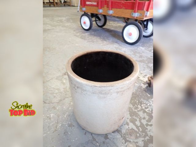 Lot 59-50087 - 1-Gallon Antique Crock No Markings, No Chips or Cracks