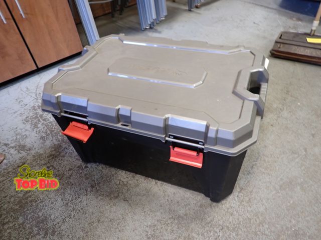 Lot 59-20096 - Husky Heavy Duty Tote
