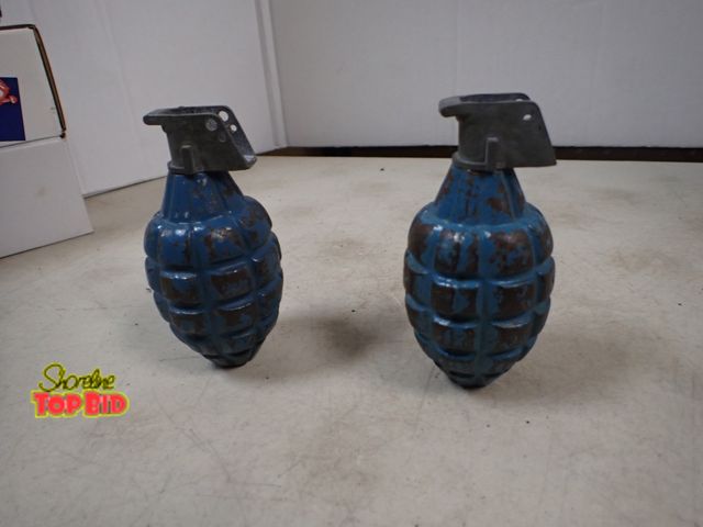 Lot 59-41224 - 2 Original U.S. Inert M21 Practice Pineapple Fragmentation Training Hand Grenades