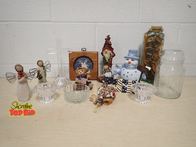 Lot 59-33169 - Misc. Home Decor