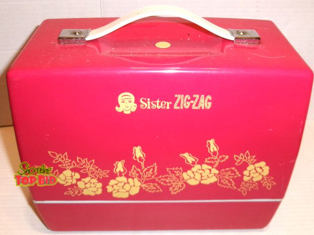 Lot 59-74536 - Vintage 1960s Sister Zig Zag Kids Sewing Machine Model #26 - Fully Functional