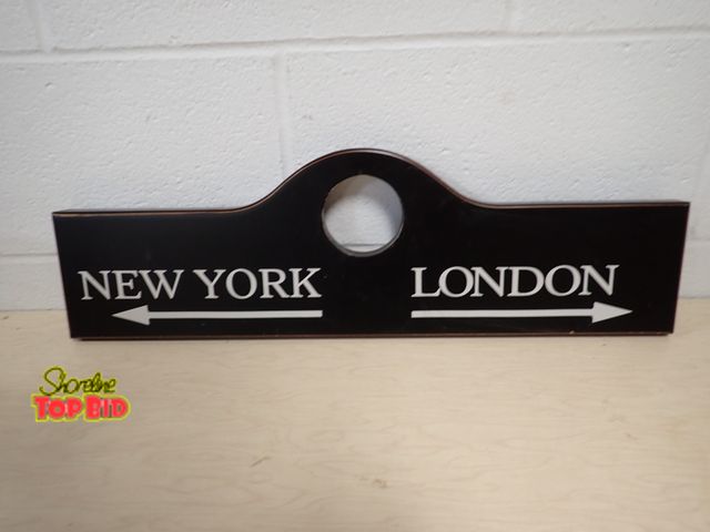 Lot 59-41005 - New York/London Wall Decor 24" x 7 1/2"