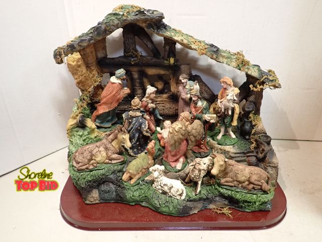 Lot 59-14570 - Vintage Style One-Piece Christmas Nativity Scene Porcelain Collectors Edition