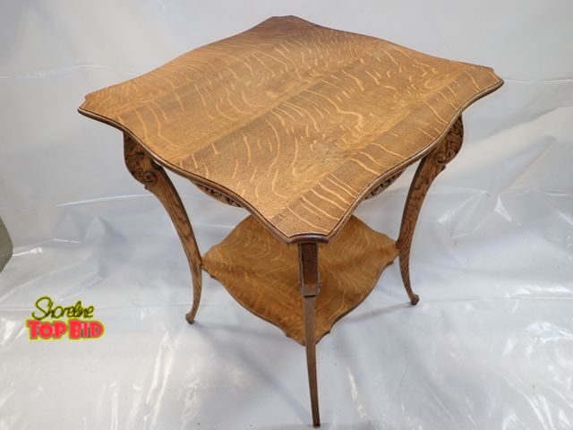 Lot 59-14674 - Ca. 1900 Antique Parlor Table Quarter Sawn Oak Construction "Tiger's Eye" Grain Pattern Victorian/Ar...