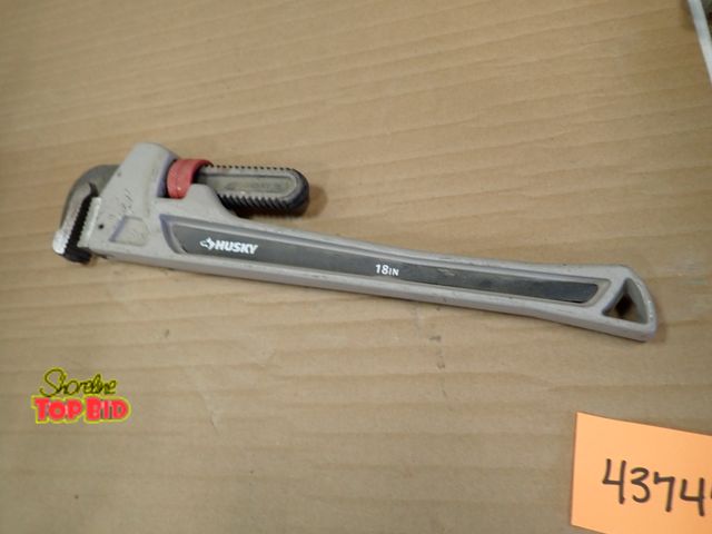 Lot 59-43745 - Aluminum Lightweight Pipe Wrench by Husky, 18" 450mm