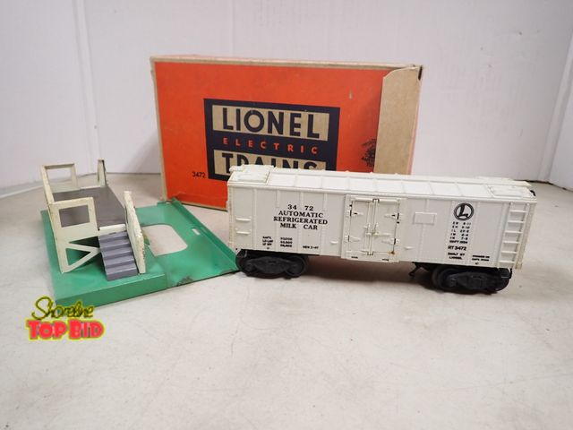 Lot 59-41837 - Lionel 3472 Automatic refrigerated milk car with original platform and box