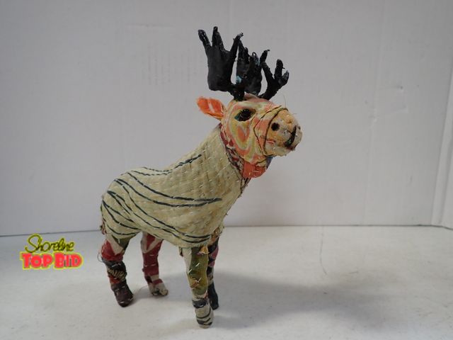 Lot 59-43577 - Moose Elk Hand Crafted in Colorful Sari Fabric Figurine