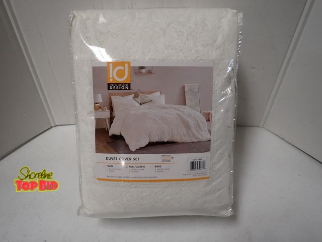 Lot 59-21475 - New Full/Queen Duvet Cover Set