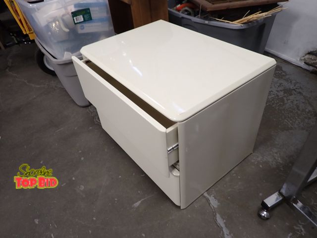 Lot 59-96060 - 2-Drawer Mid-Century Side Table Cabinet