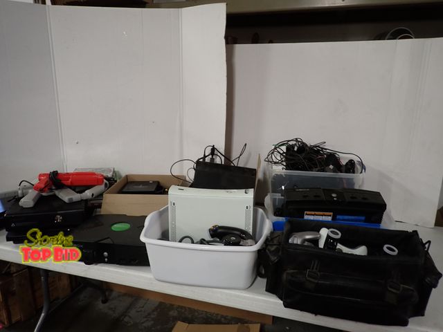 Lot 59-50014 - Large Lot XBox360, Play Station, XBox, XBox Games, Playstation Games, Many Accessories
