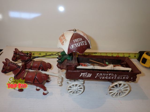 Lot 59-13023 - Vintage Cast Iron Horse-Drawn Fresh Market Wagon with Driver 16" long