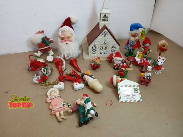 Lot 59-71042 - Vintage Christmas decorations ornaments