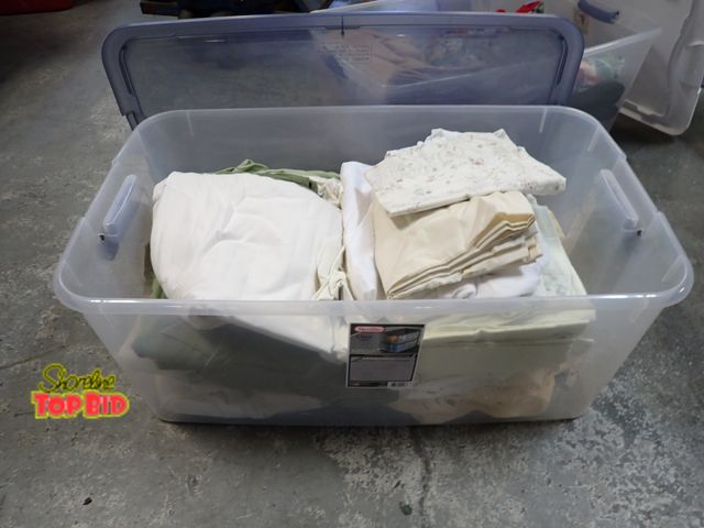 Lot 59-21293 - Tote Full of Linen