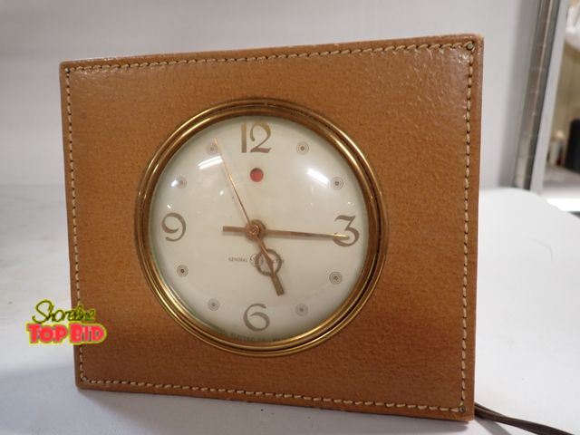 Lot 59-14338 - G.E. Telechron 3H172 Candle Light Clock, Working, New Condition, Leather Wrapped