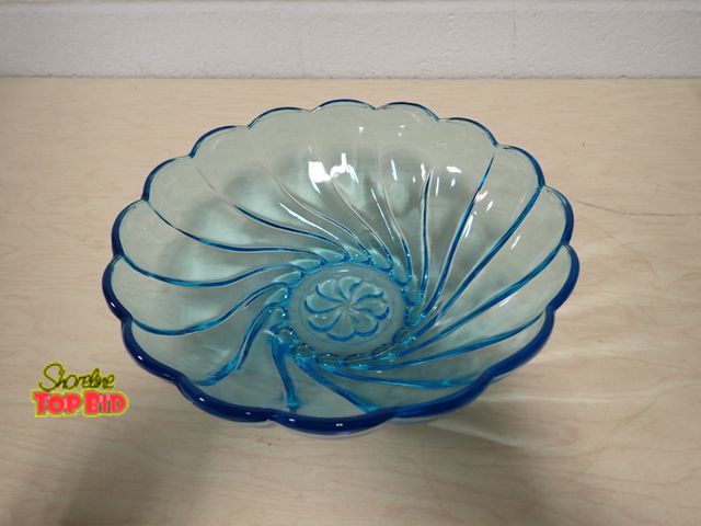 Lot 59-33010 - Vintage Mid-Century Modern Hazel Atlas "Capri" Azure Blue 9" Swirl Glass Serving Bowl, circa 1960s -...