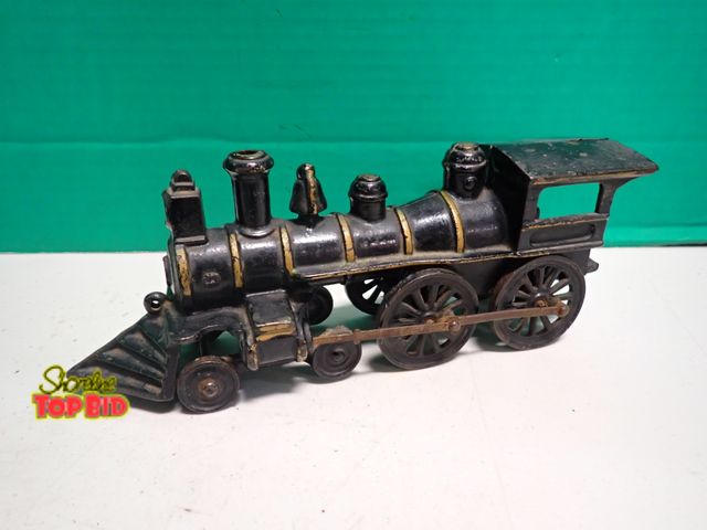 Lot 59-14134 - Ca. 1890 Cast Iron Locomotive Engine 9 1/2" long
