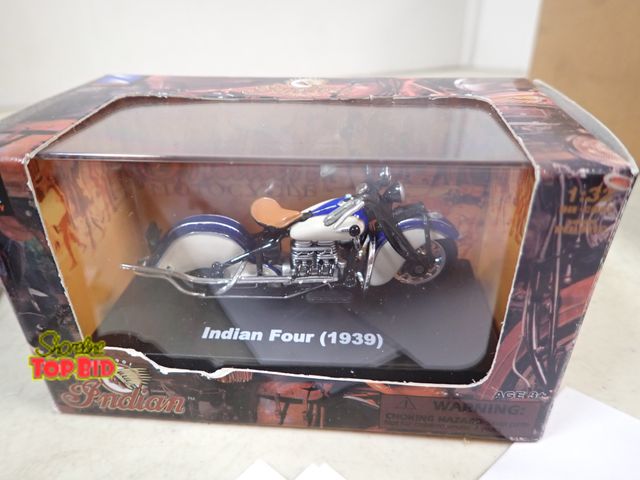 Lot 59-41845 - 1/32 Scale 1939 Indian four motorcycle Mint condition original box with display case
