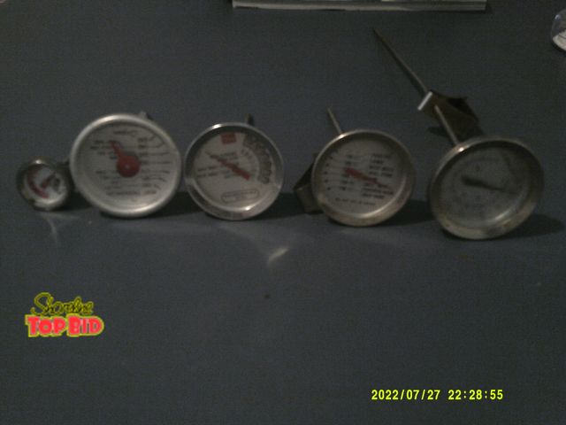 Lot 59-86032 - Five nice food thermometers (various sizes)