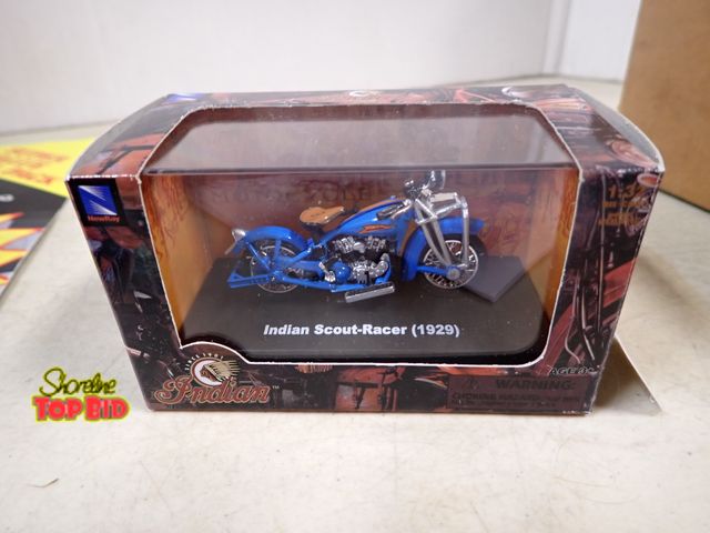 Lot 59-41846 - 1/32 Scale 1929 Indian motorcycle Scout Racer Mint Condition original box with display case