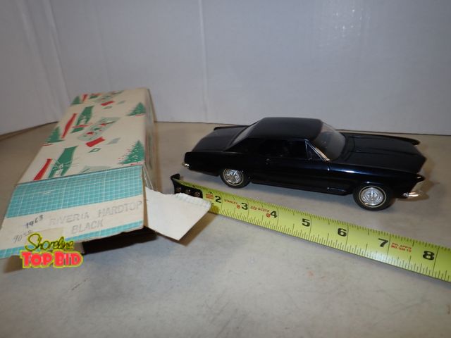 Lot 59-41130 - Rare 1963 Riviera Hardtop Black 8" long with Original Box