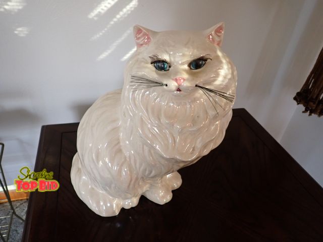 Lot 59-43094 - Vintage Large Cream/White Persian Cat Figurine with Blue Eyes, Eyelashes and Whiskers