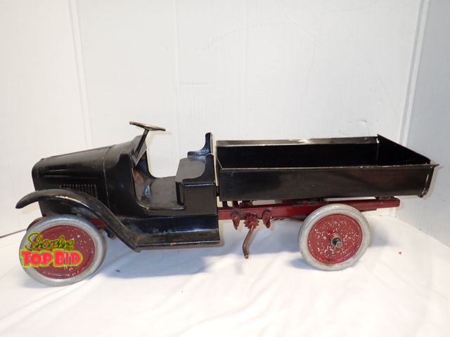 Lot 59-14029 - 1920s Buddy L Pressed Steel Ride-On Toy Truck