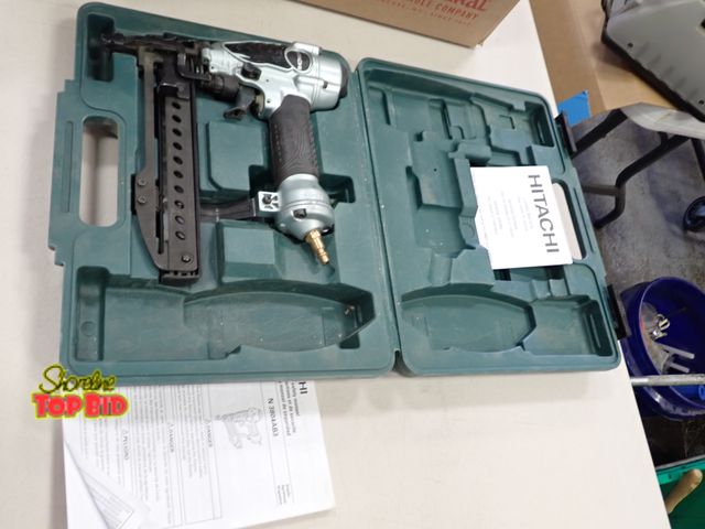 Lot 59-43776 - Hitachi N 3804AB3 1 1/2 Air Stapler - Used Lightly