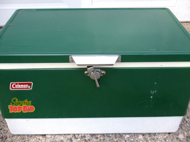 Lot 59-74458 - Vintage 70's Coleman Green Metal Steel Belted Cooler Ice Chest USA Made Camping Fishing Metal handle...