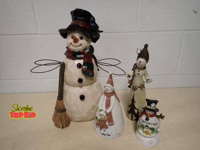 Lot 59-33040 - Snowman Decor - 4 Figurines