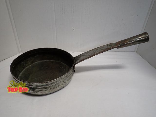 Lot 59-10375 - Antique Turkish Copper Pan, Hand-Forged Copper with a Rich Pantina 2 1/2" deep x 9" diameter