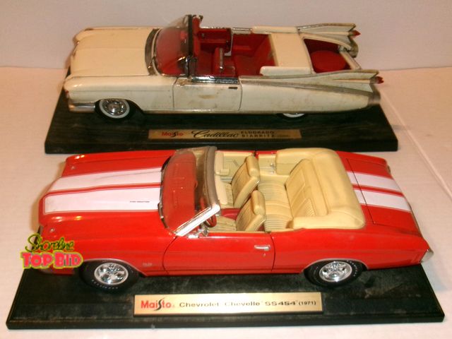 Lot 59-74487 - 2 Vintage Maistro Diecasr Models on stands - as found condition - would look awesome cleaned up - se...