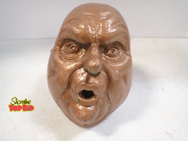 Lot 59-43372 - Statue Head - Cement