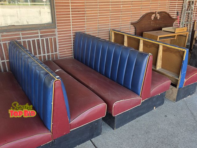 Lot 59-95009 - OFFSITE  Diner booths. Some cuts in seets need stitching  37 in tall  46 in depth  77 in wide