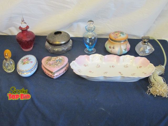 Lot 59-10057 - Lot of 9 assorted collectible curios, all in good condition