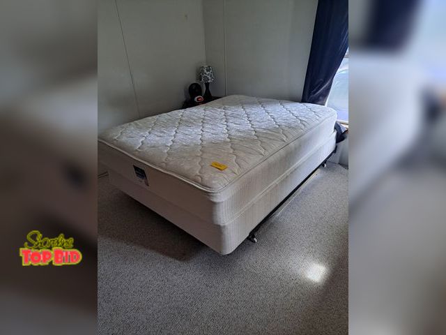 Lot 59-76043 - OFFSITE-Full size bed..74" x 52".. box spring n pillow top mattress..good condition