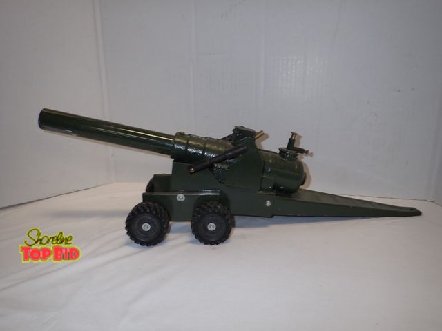 Lot 59-10216 - Big-Bang Cannon 155MM Military Model Mounted on Eight Rubber Tractor Wheels