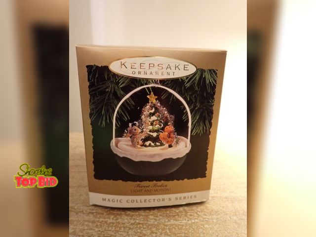 Lot 59-41727 - Hallmark keepsake Forest Frolics ornament