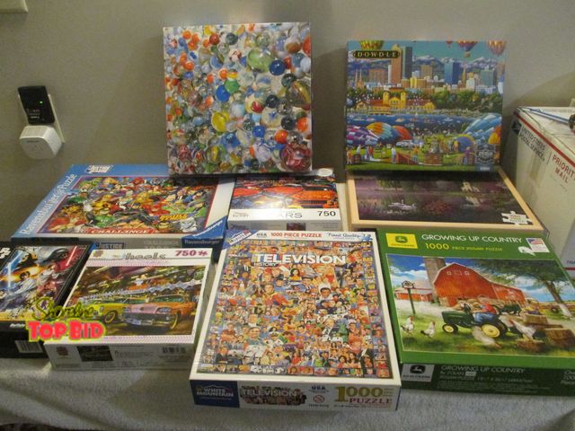Lot 59-92030 - jigsaw puzzles Star Wars, superheroes, vintage television.