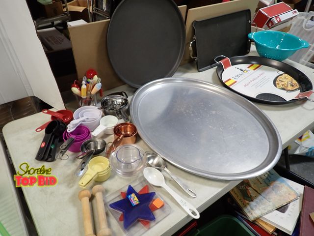 Lot 59-41594 - Misc. Kitchen Lot