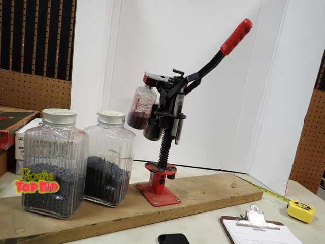 Lot 59-41168 - Mec 600 Jr. Gun Shot Shell Reloader with 2 Jars of Shot