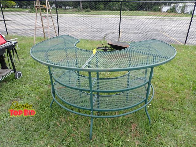 Lot 59-21286 - Expanded Mesh Steel Half Circle Patio Bar Table